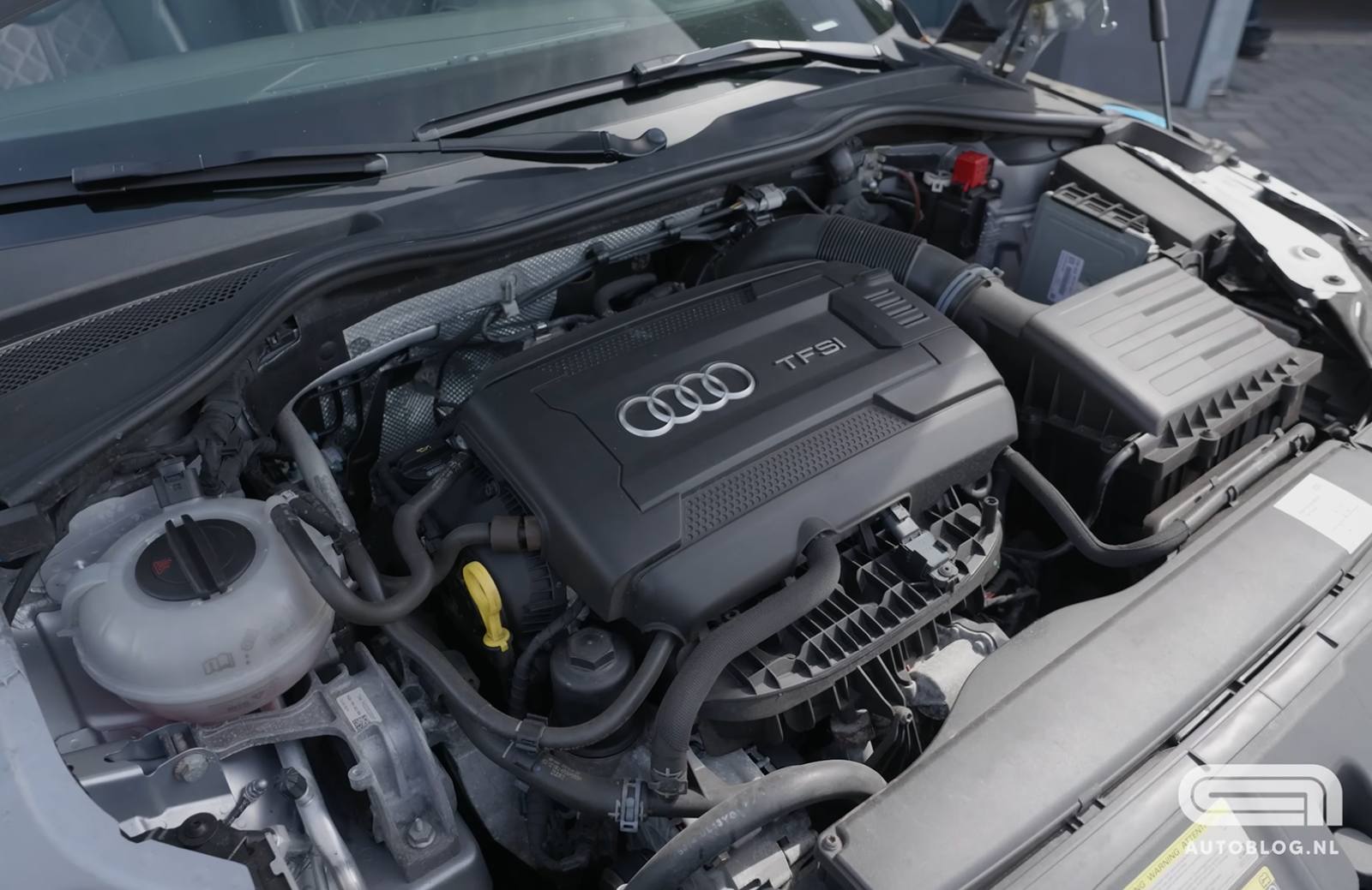 Audi TT Roadster 8S motor